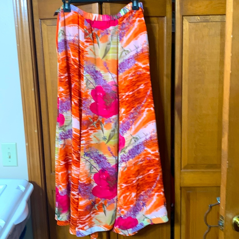 EUC Coldwater Creek beautiful skirt size M